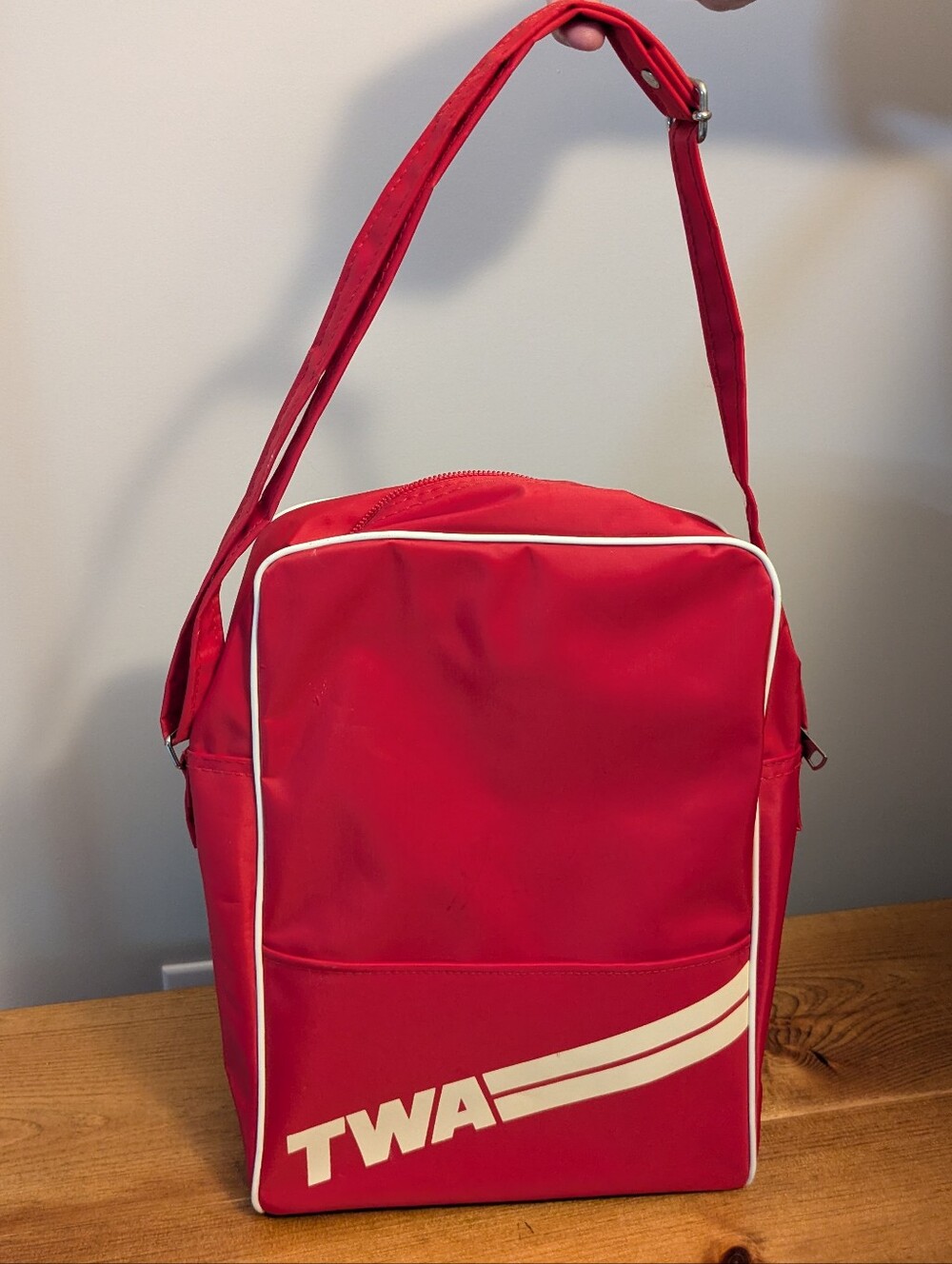 ✈️ Vintage TWA Red Retro Shoulder Bag